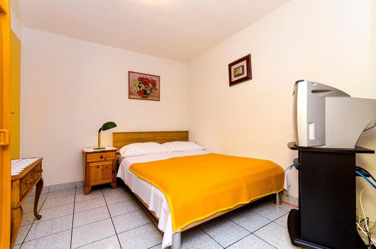 Apartments Marijana Trogir Exterior photo